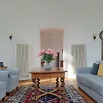 Schloss 호텔 4*