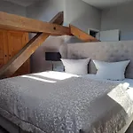 Schloss 4*