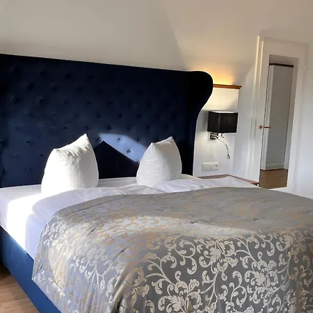 Hotel Schloss *