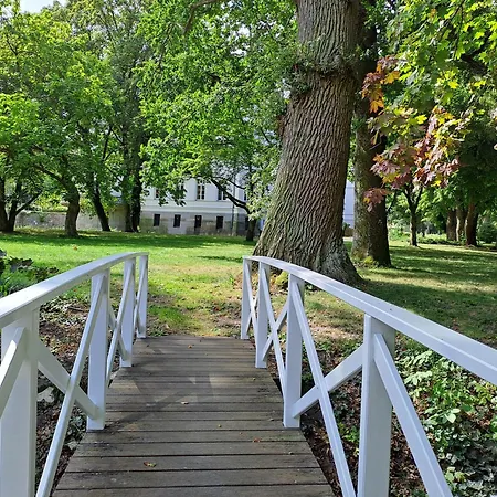 Schloss *