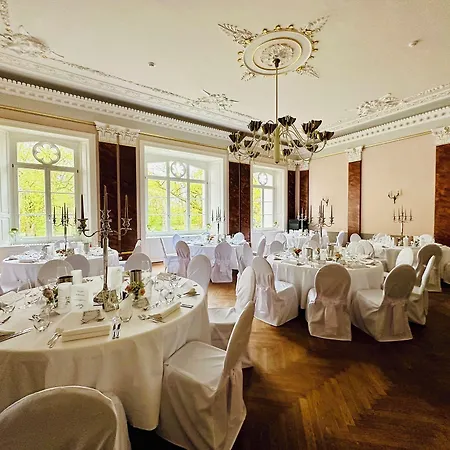 Schloss 4* Schlemmin